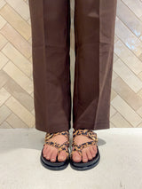 Zehentrenner Sandale Leomuster