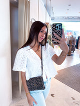Clutch mit Leomuster Camel