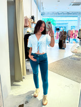 Bluse mit Lochstickerei Hellblau