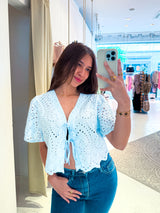 Bluse mit Lochstickerei Hellblau