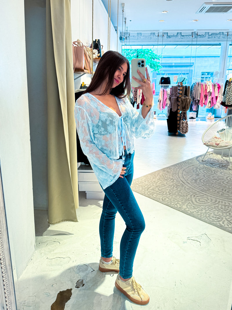 Langarm Spitzenbluse Hellblau