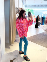 Kurze Waffle Bluse mit Leomuster Pink
