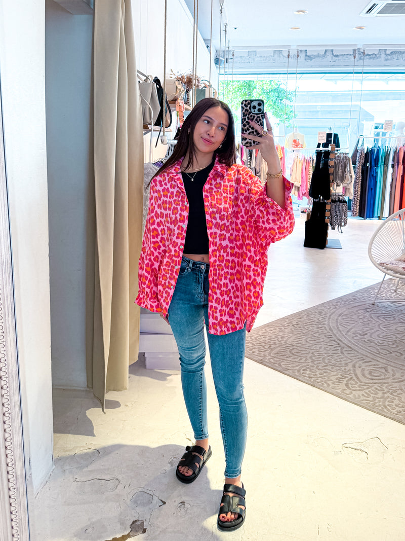 Kurze Waffle Bluse mit Leomuster Pink