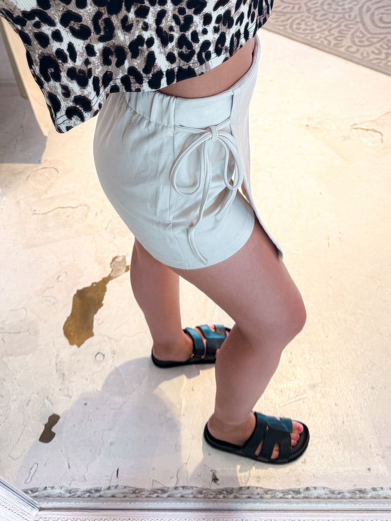 Hosenrock mit Bindetails Beige