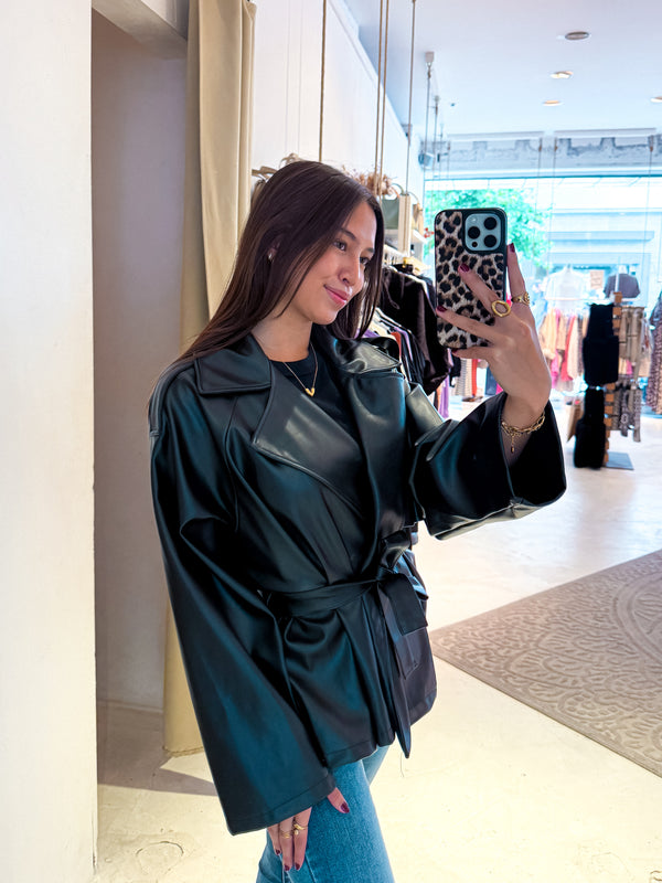 Kurzer Kunstleder Trenchcoat Schwarz