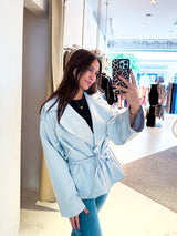 Kurzer Trenchcoat Hellgrau
