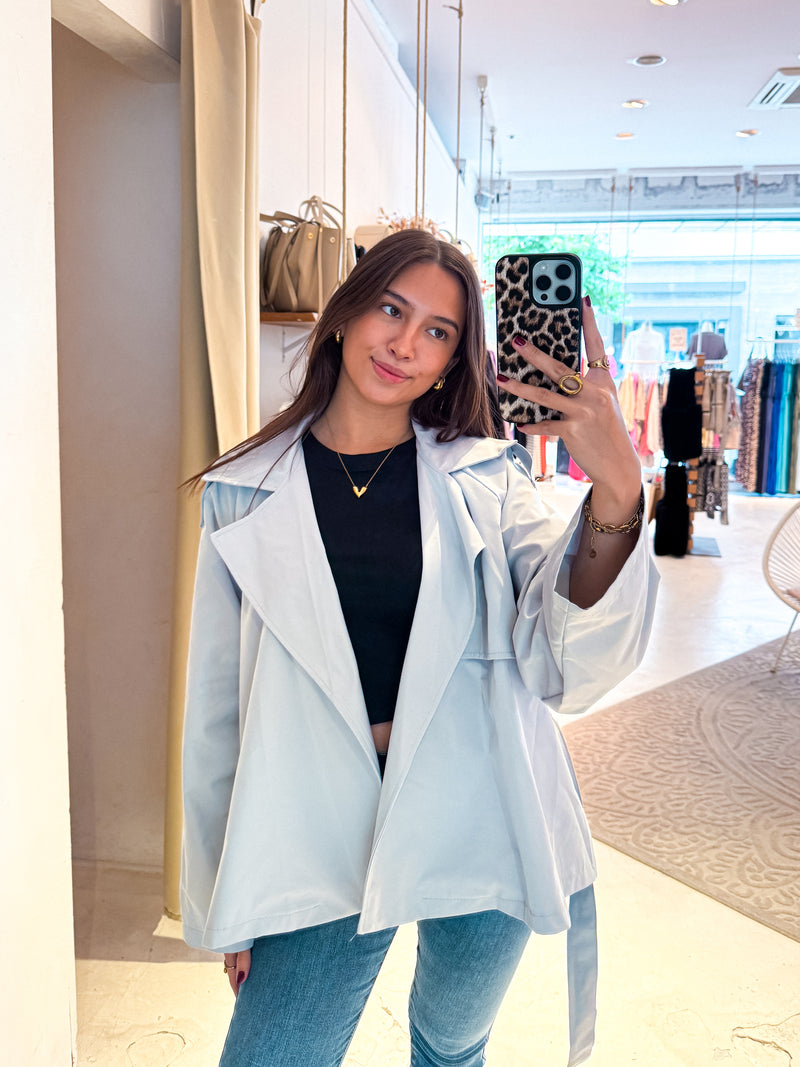 Kurzer Trenchcoat Hellgrau