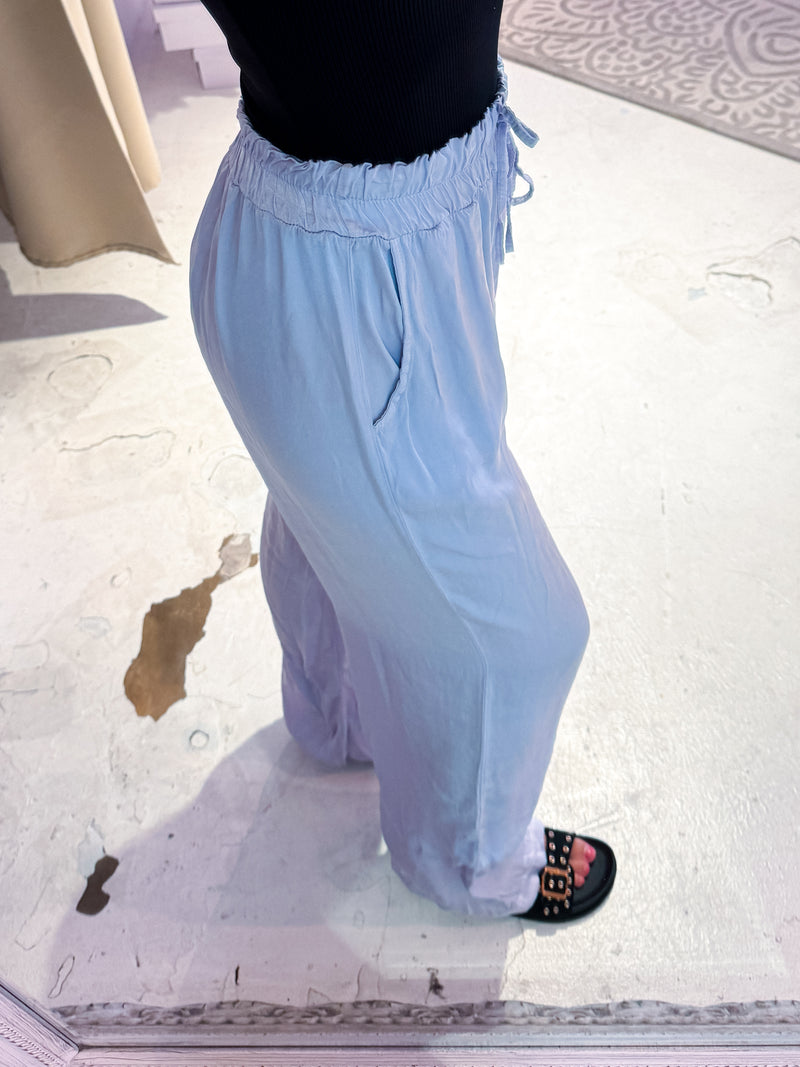 Silky Hose Flieder