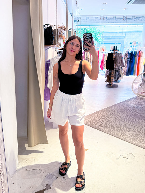 Leinen Short Beige