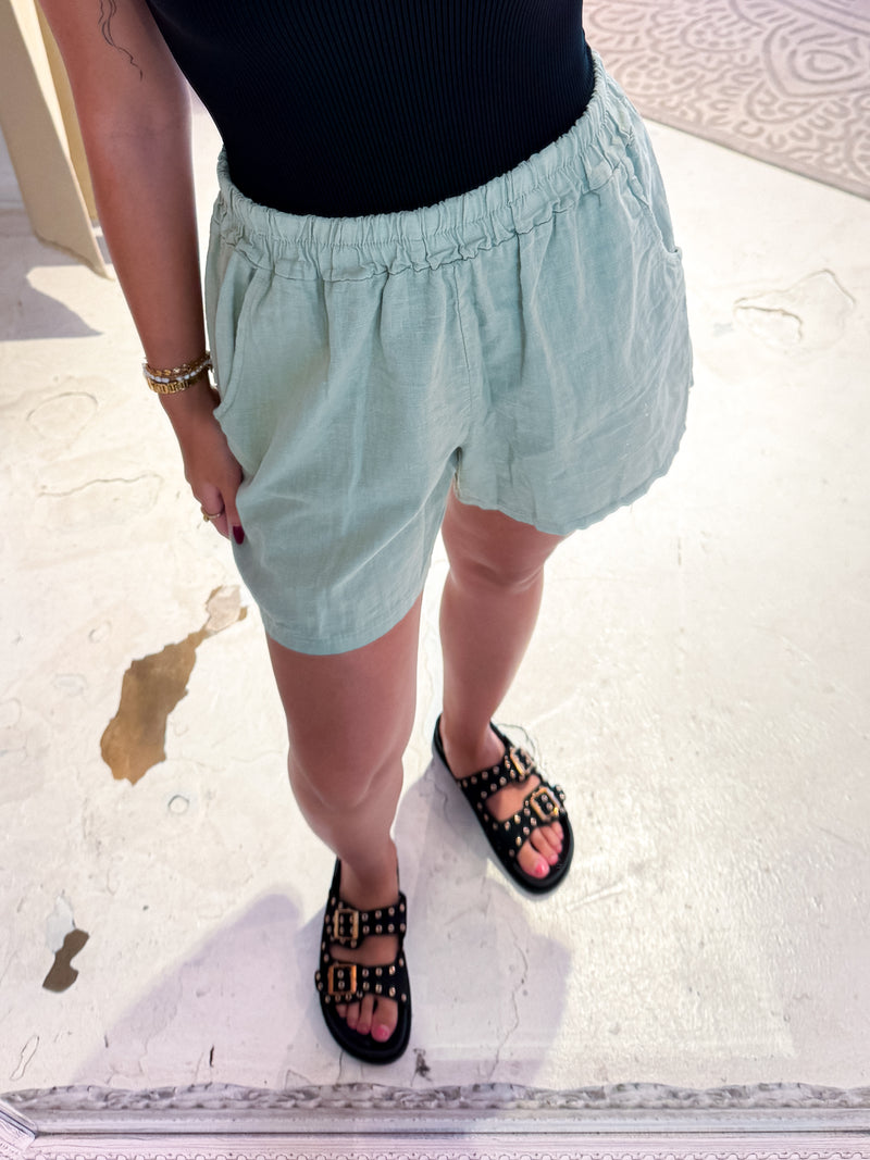 Leinen Short Olive