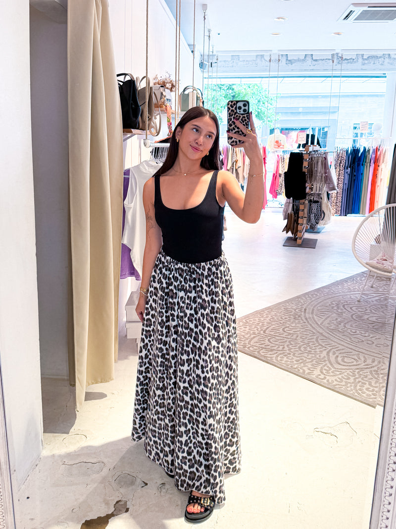 Maxi Waffle Rock mit Leomuster Beige