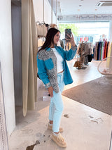 Jeansjacke mit Leomuster Blau