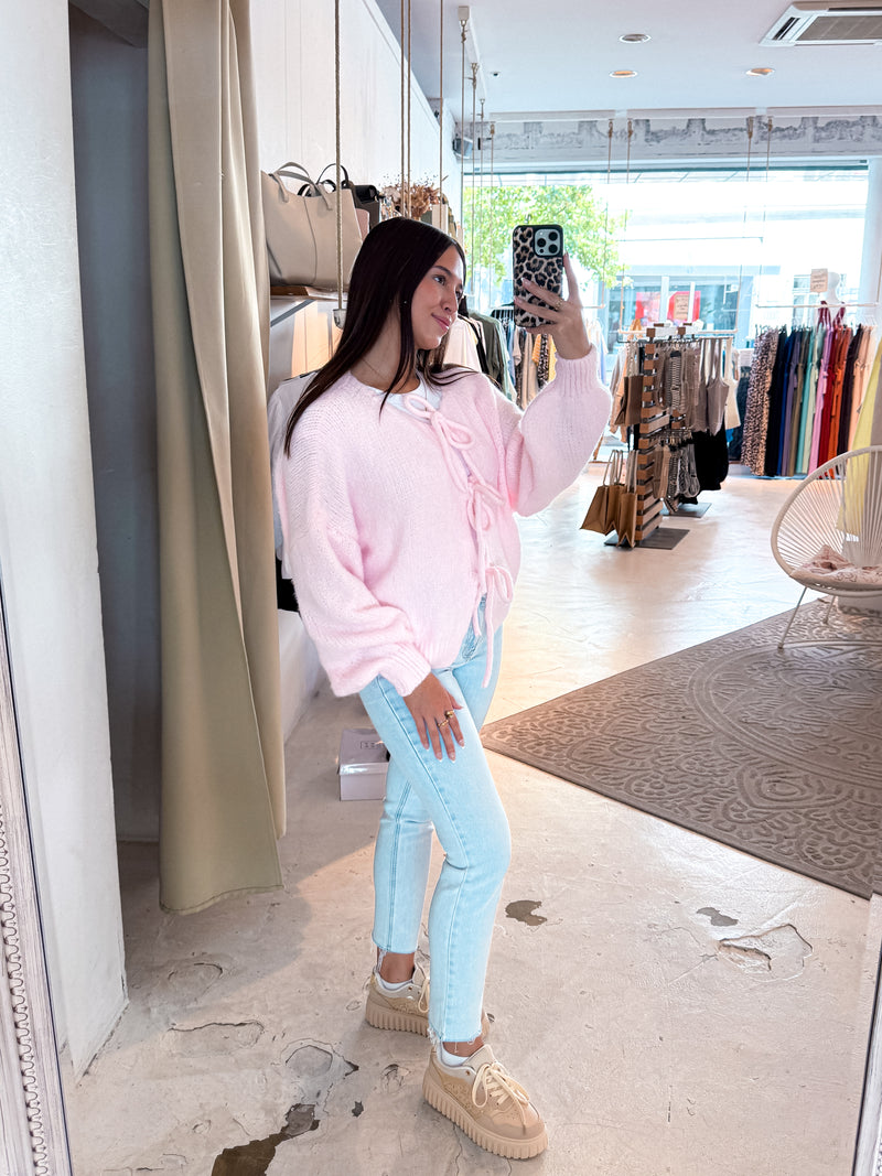 Kurze Oversized Strickjacke mit Schleifen Rosa