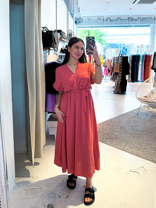 Maxikleid mit Gürtel Terrakotta