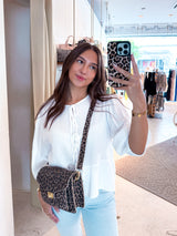 Eckige Tasche mit Leomuster Camel