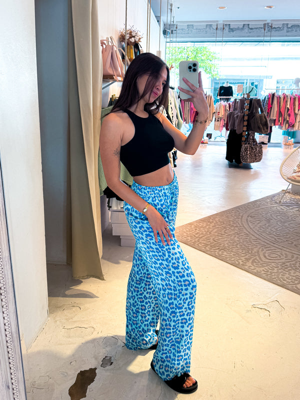 Silky Hose mit Leomuster Hellblau